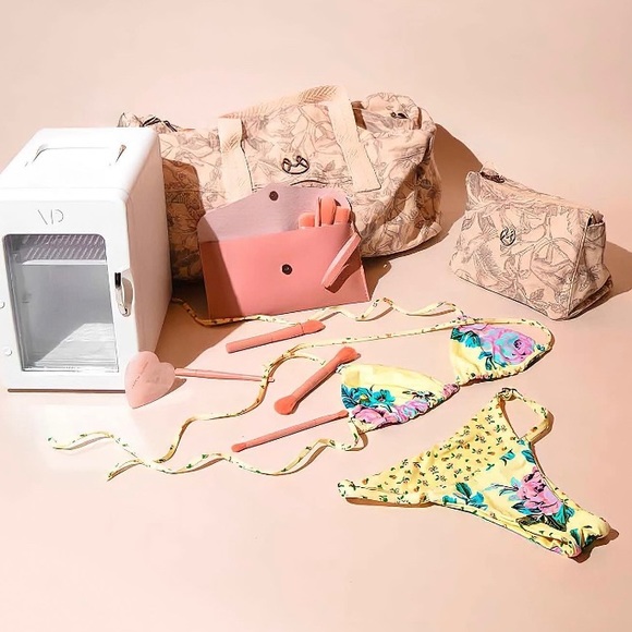 Maaji Cheeky String Bikini Bottom - Picture 9 of 17